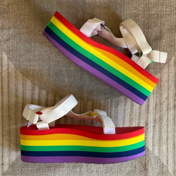 Teva Shoes - 🆕 TEVA Unisex Teva, Flatform Universal Pride Sandal